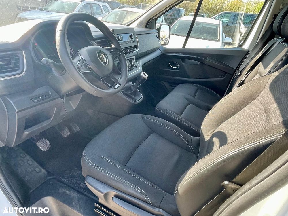 Renault Trafic 2.0 Blue dCi 110 S&S L2 8+1 Life - 9