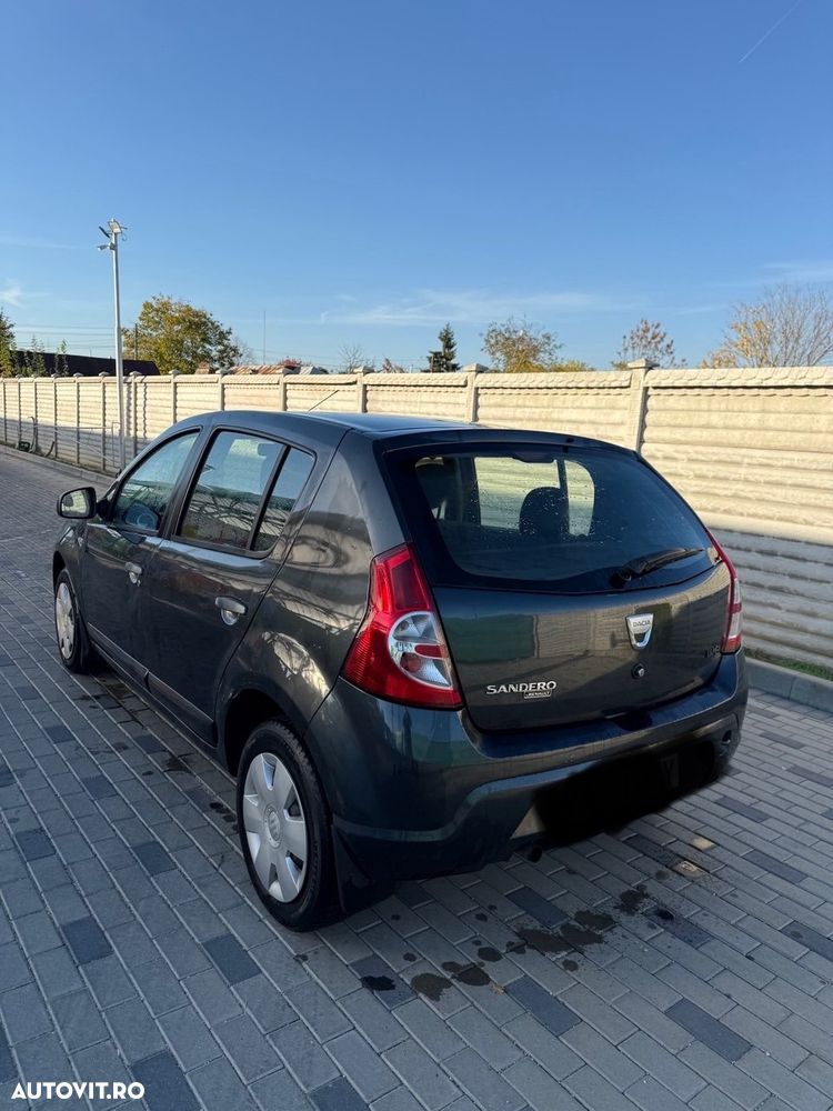 Dacia Sandero - 4