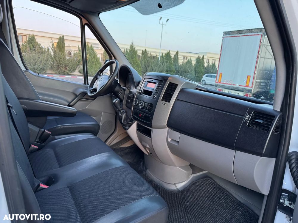 Mercedes-Benz Sprinter - 7