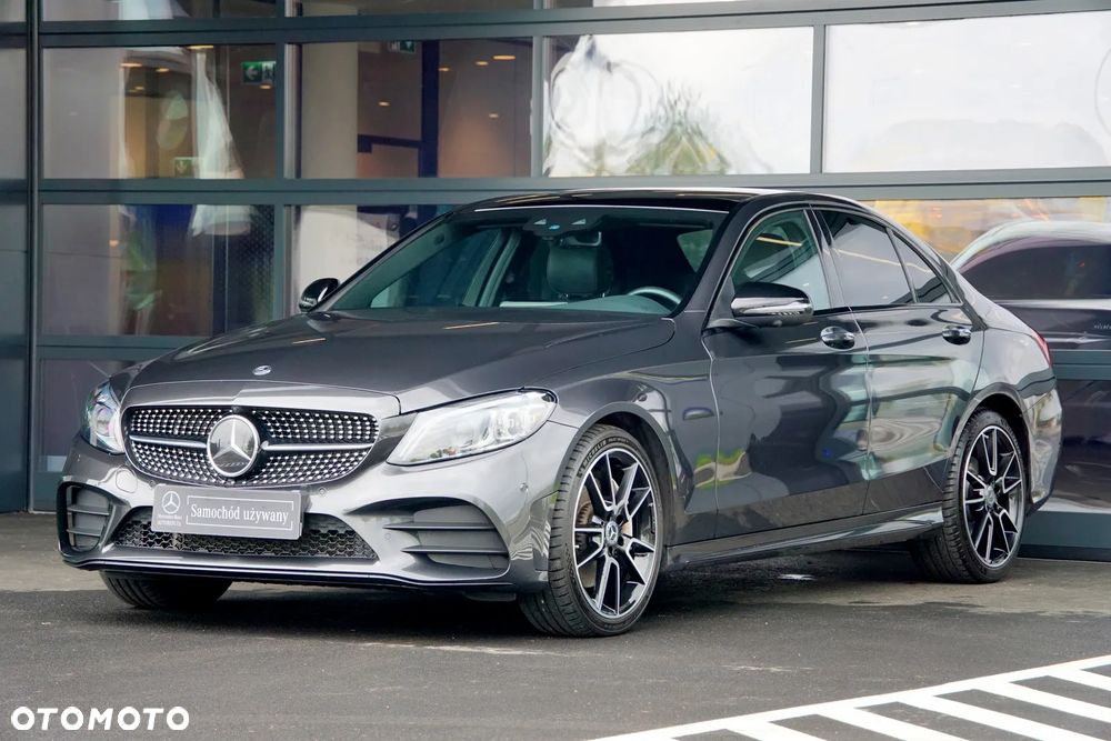 Mercedes-Benz Klasa C 400 4Matic 9G-TRONIC AMG Line - 2