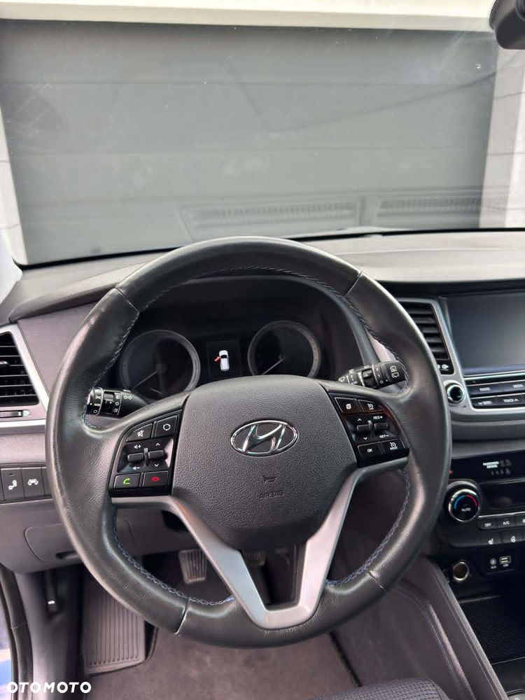 Hyundai Tucson 2.0 CRDI 2WD Style - 22