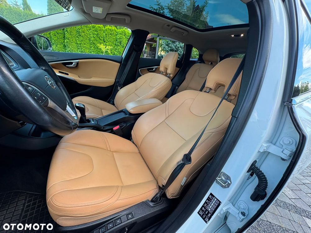 Volvo V40 D3 Drive-E Inscription - 18