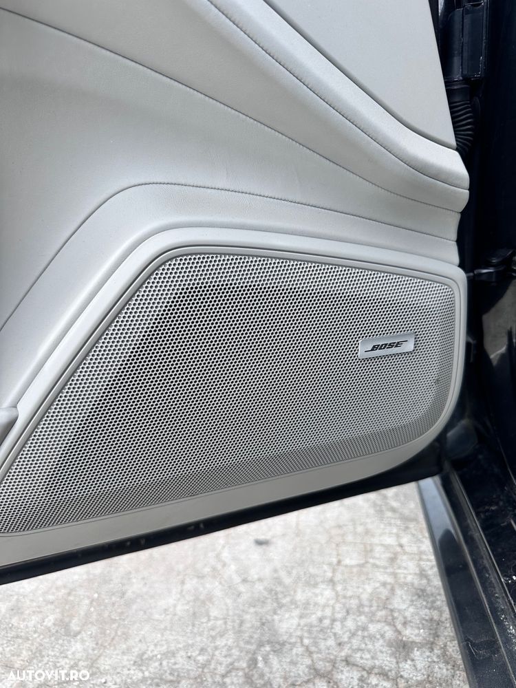 Porsche Panamera 4 E-Hybrid - 11
