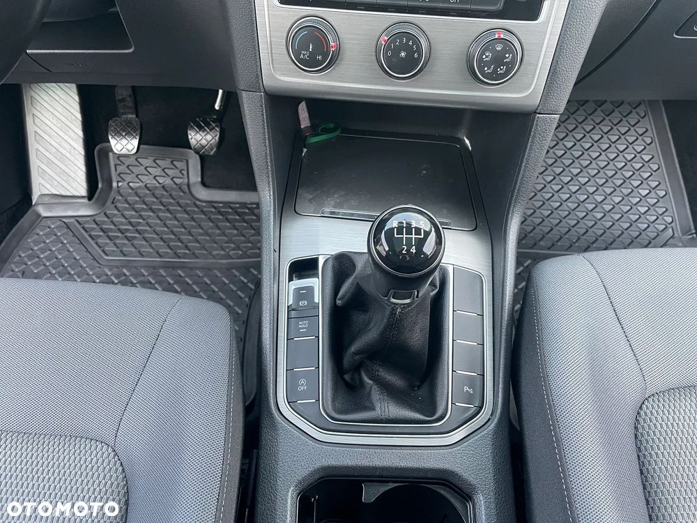 Volkswagen Golf Sportsvan SV 1.2 TSI BMT Start - 17