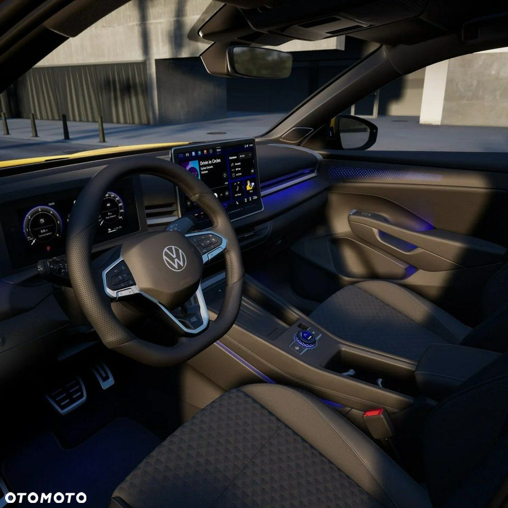 Volkswagen T-Roc - 10