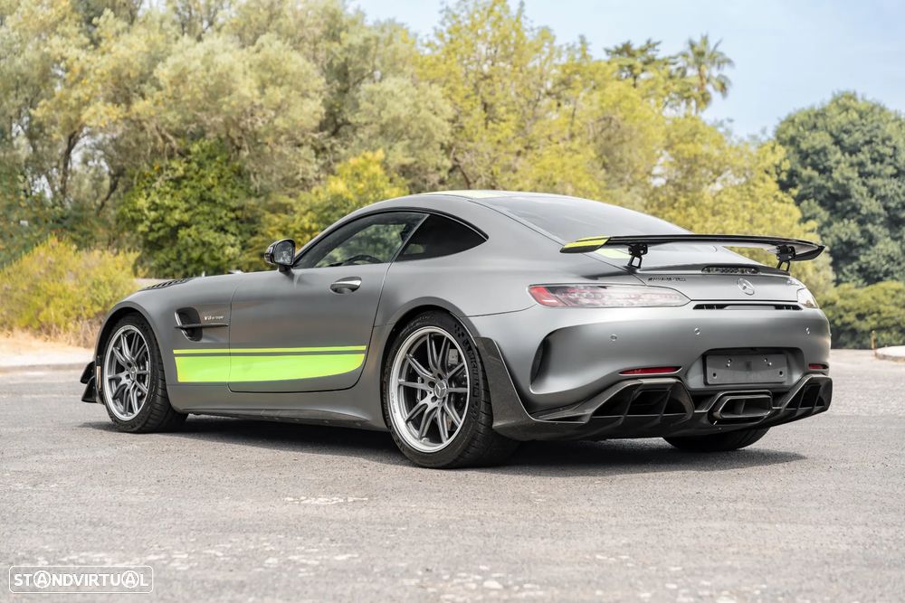 Mercedes-Benz AMG GT R - 4