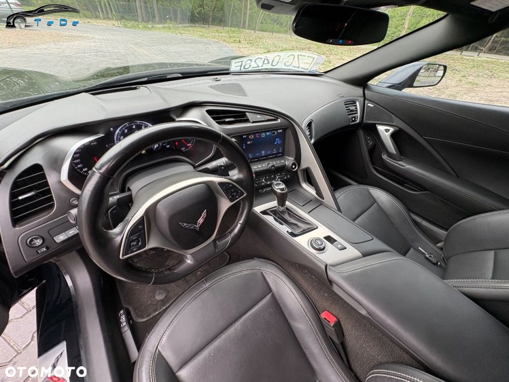 Chevrolet Corvette - 20