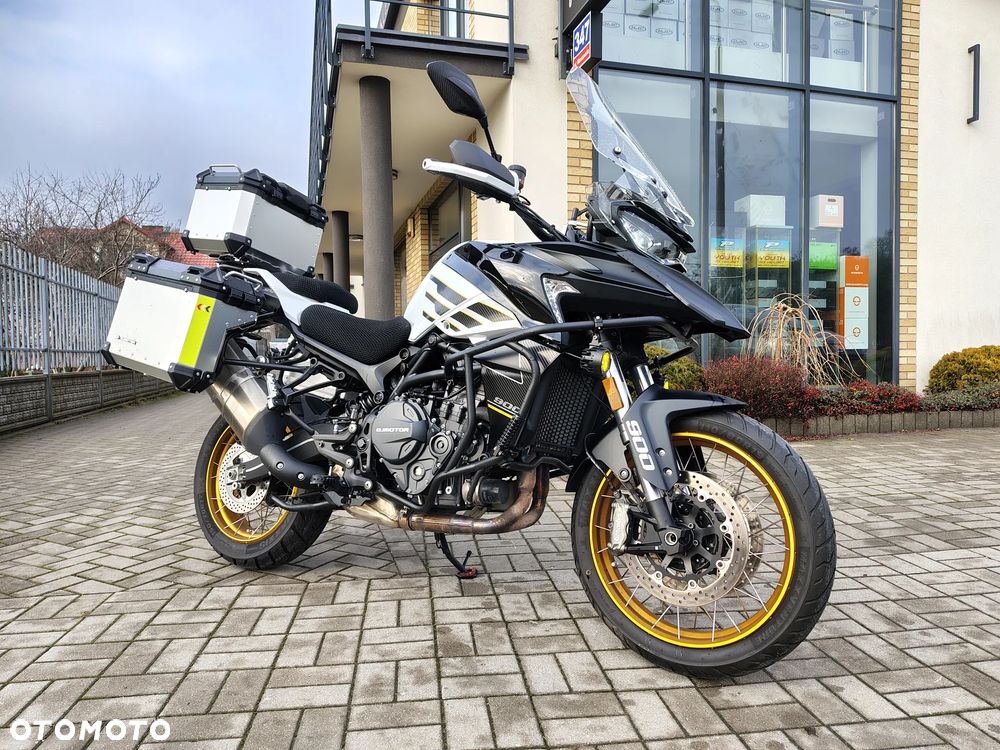 QJMOTOR SRT900SX - 13