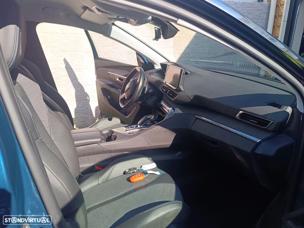 Peugeot 3008 1.6 Hybrid4 GT Line e-EAT8 - 7