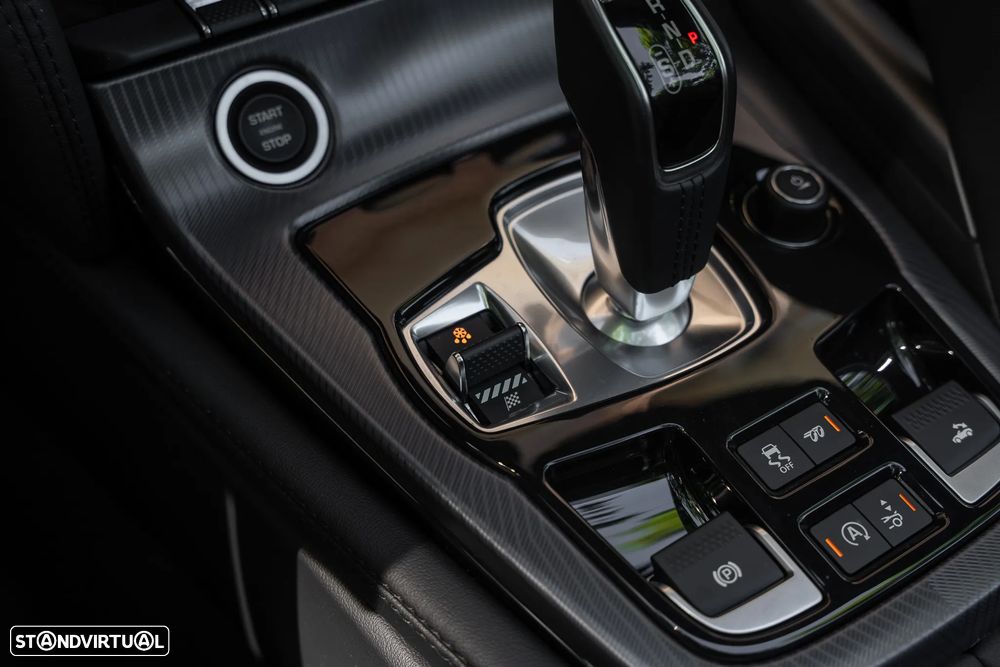 Jaguar F-Type 2.0 i4 R-Dynamic - 31