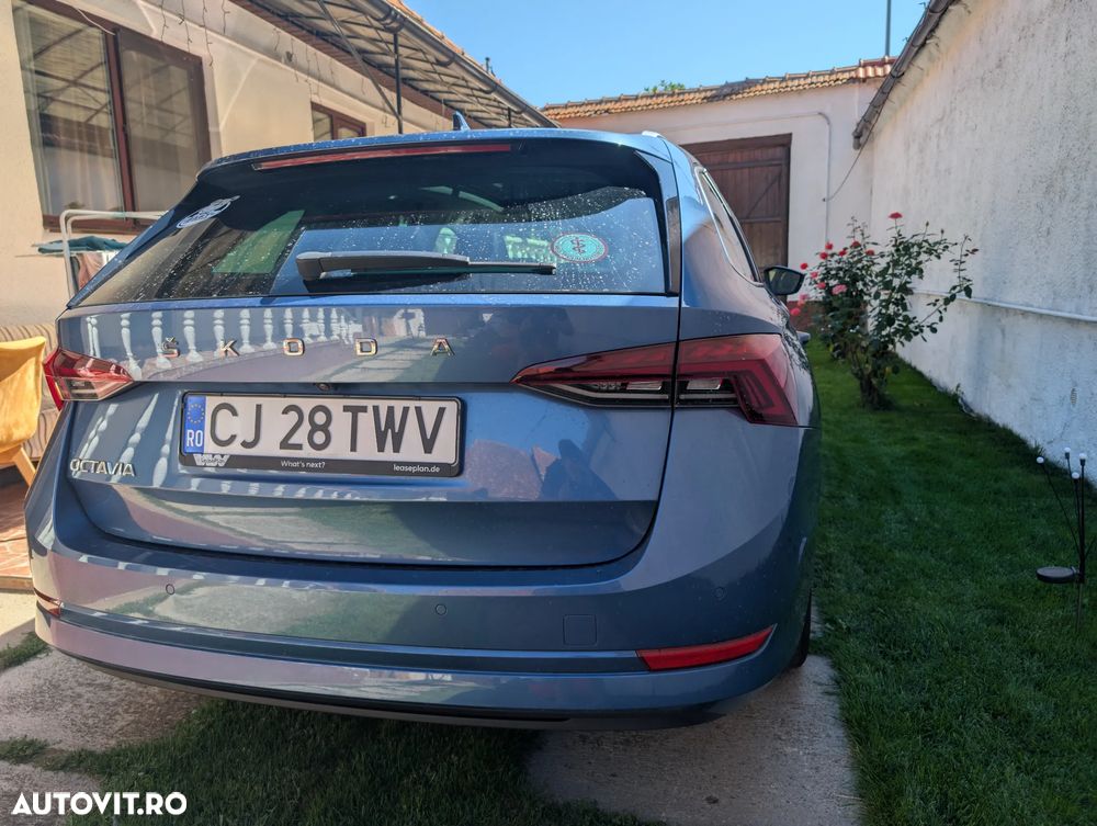 Skoda Octavia Combi 2.0 TDI DSG Exclusive Plus - 13