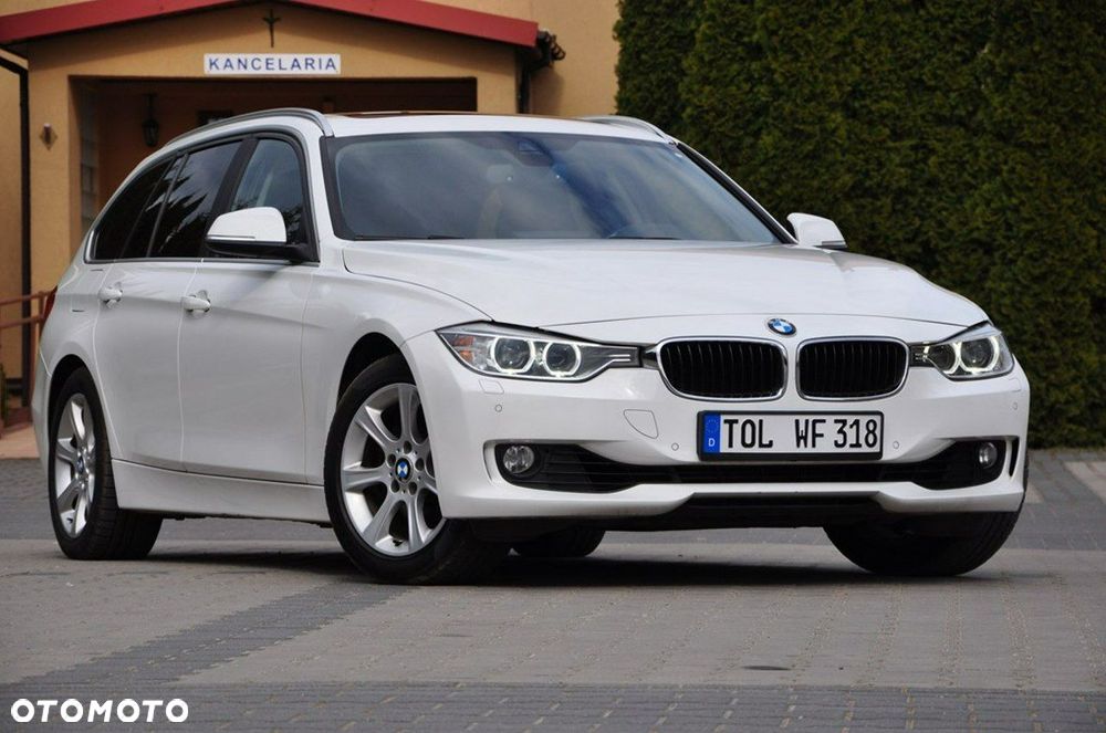 BMW Seria 3 330d xDrive Blue Performance Luxury Line - 11