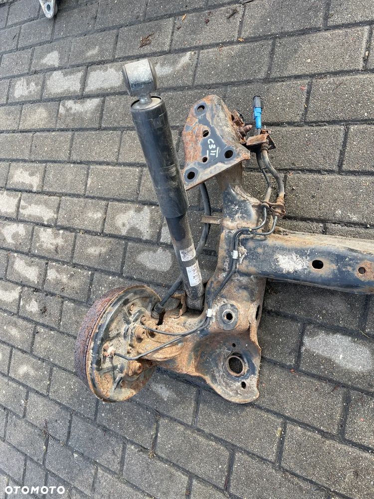 BELKA ZAWIESZENIA OŚ TYŁ CITROEN C3 II DS3 08- - 3