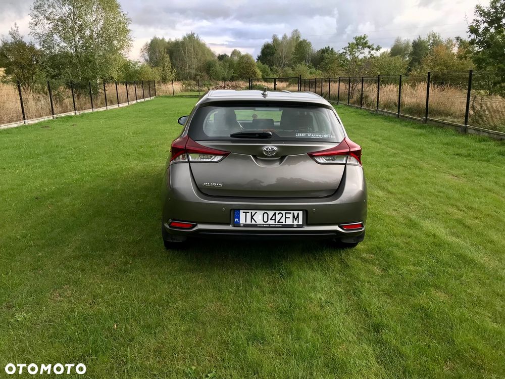 Toyota Auris - 5
