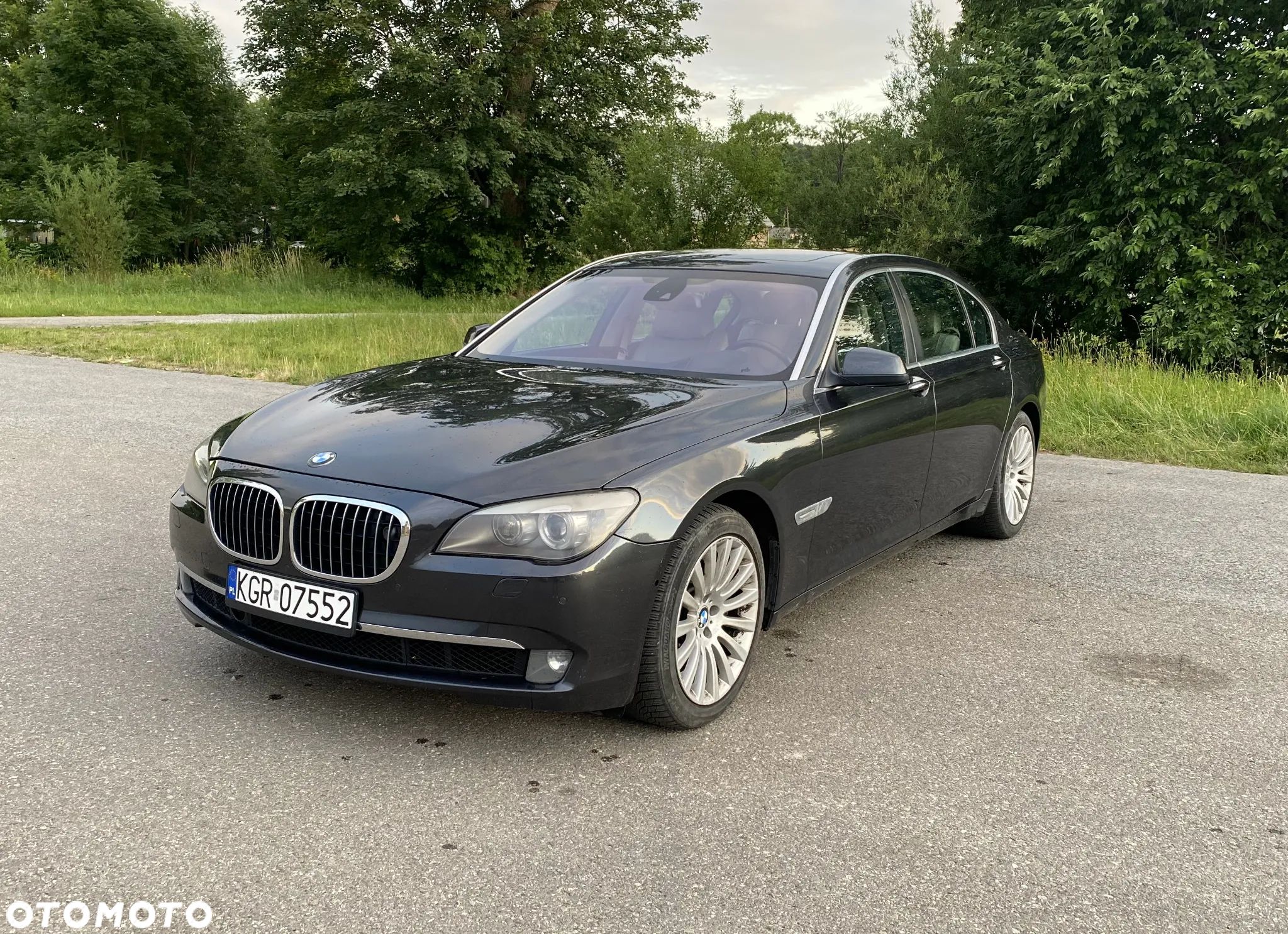 BMW Seria 7 750i L - 1