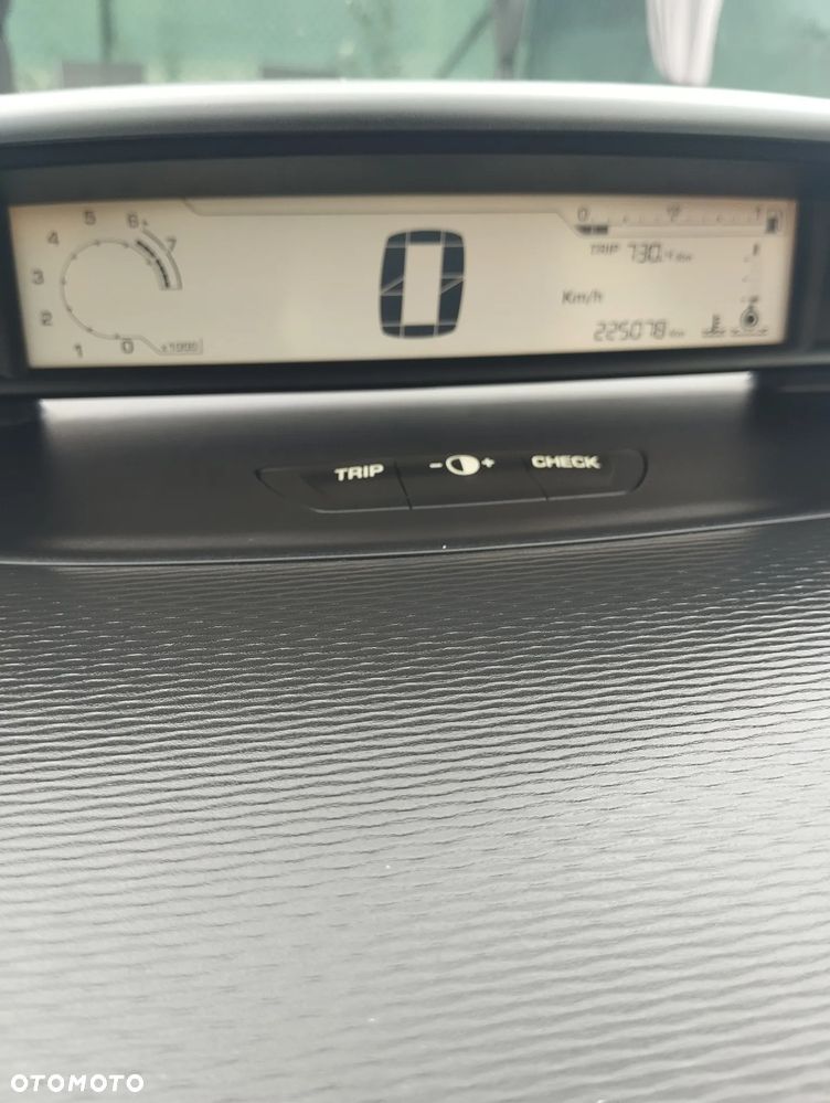 Citroën C4 1.6 VTi Exclusive - 9