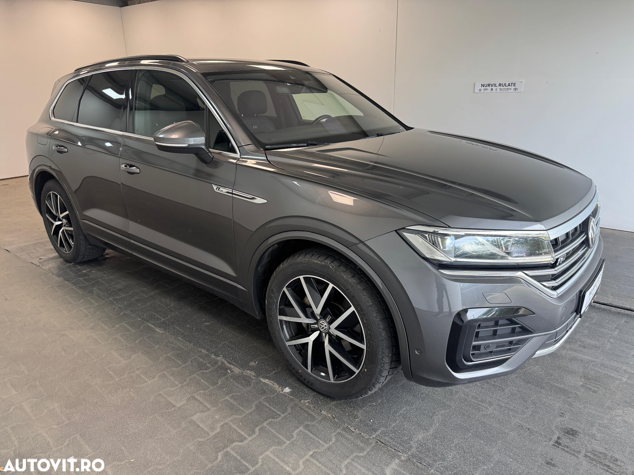 Volkswagen Touareg V6 TDI R-Style - 36
