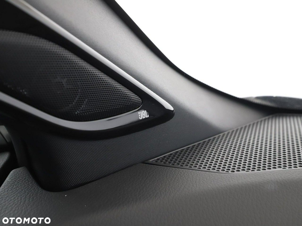 Toyota C-HR Hybrid Lounge - 34