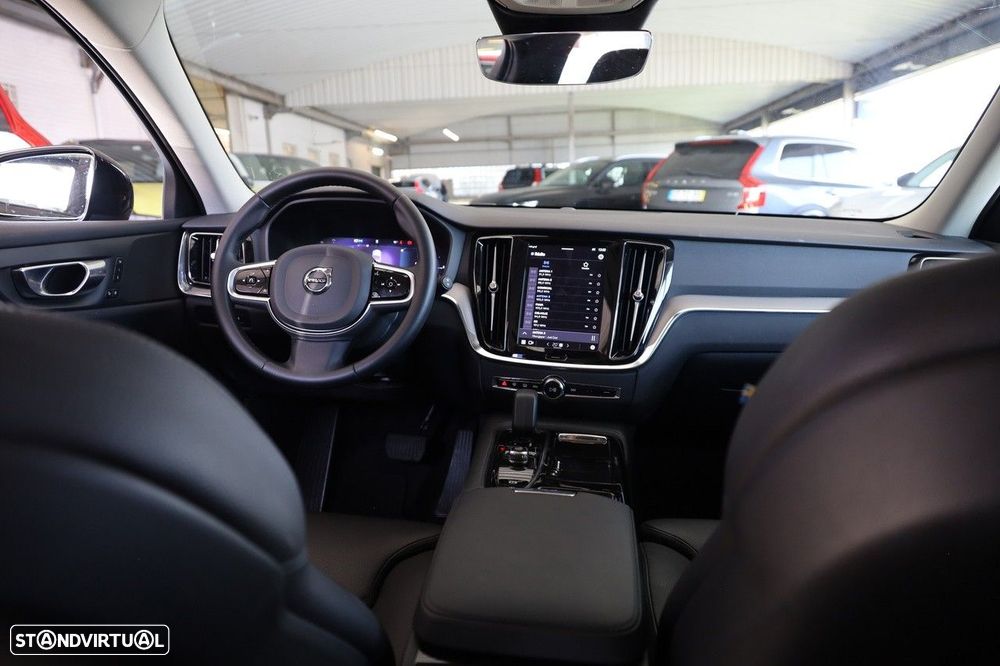 Volvo V60 2.0 T6 AWD TE Plus Dark - 22