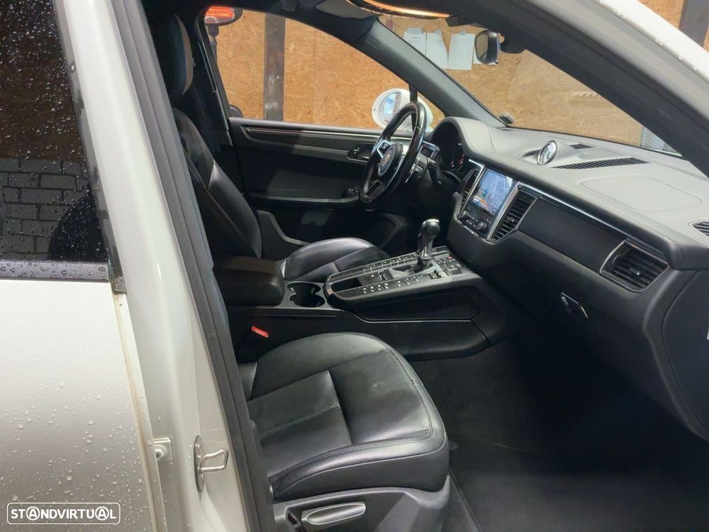 Porsche Macan - 10