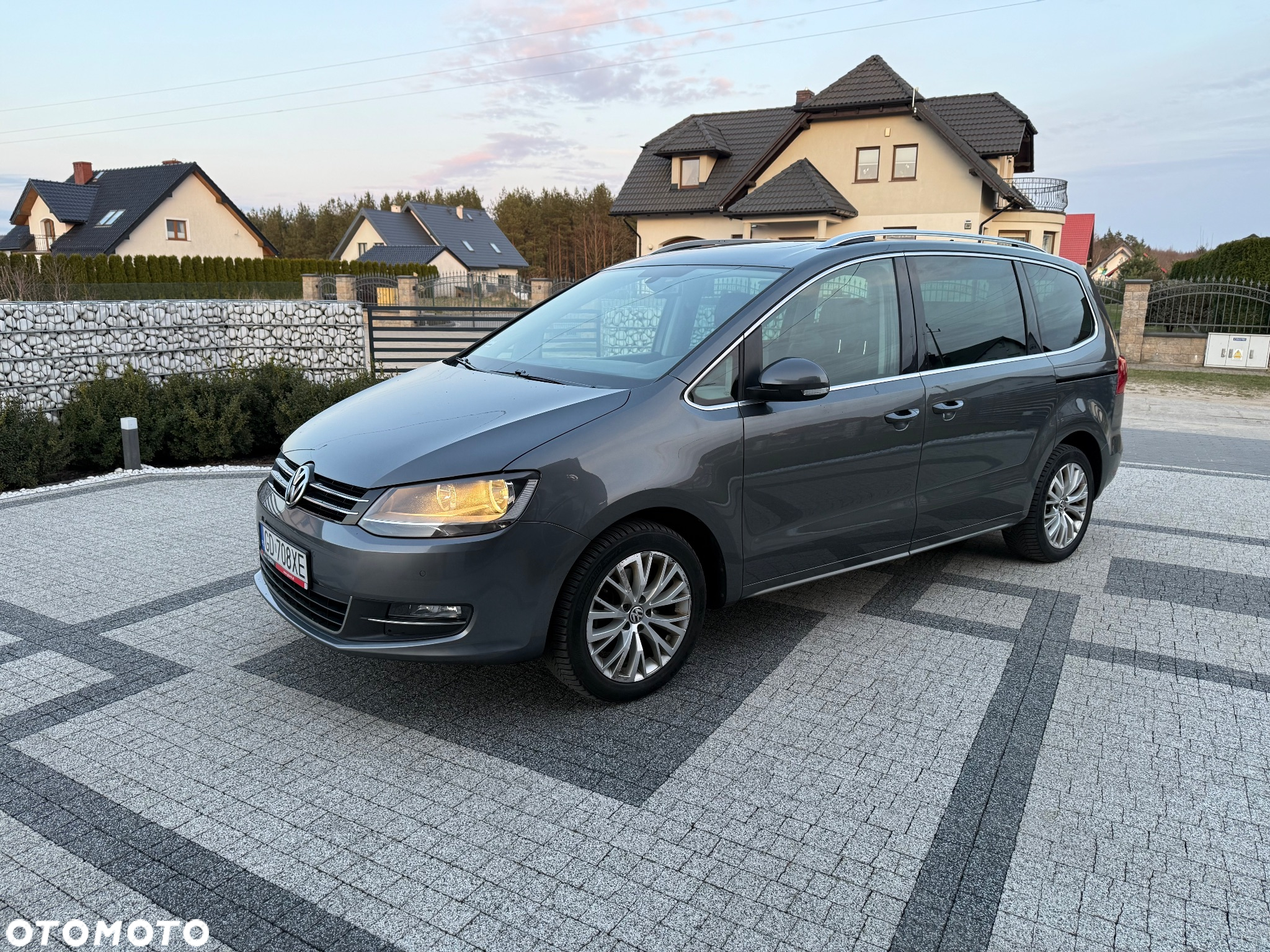 Volkswagen Sharan 2.0 TDI Highline DSG - 12