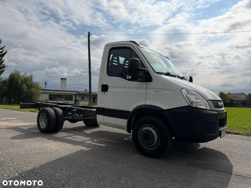 Iveco 60C18 * 3.0 / 180KM * Rama do zabudowy * Rozstaw osi: 3.45m * - 6