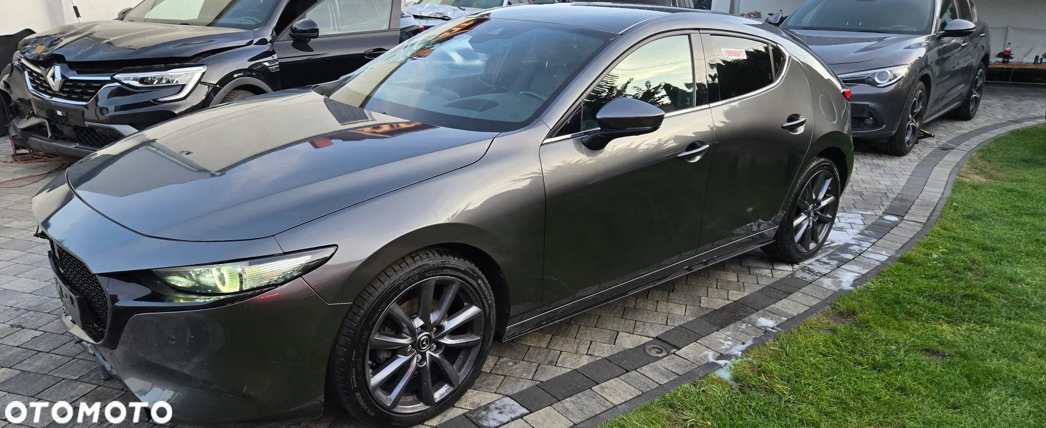Mazda 3 2.0 mHEV Hikari - 1