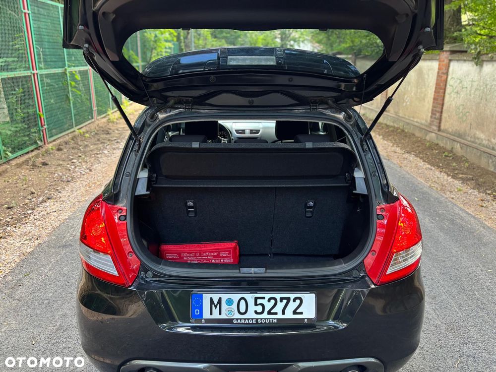 Suzuki Swift - 11
