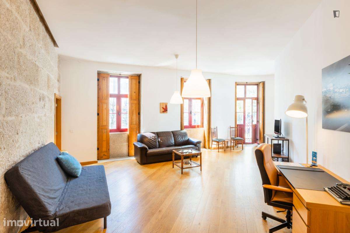 Apartamento com 1 quartos - localizado em Santo Ildefonso Porto - Grande imagem: 5/33