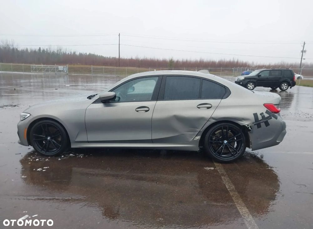BMW Seria 3 330i xDrive M Sport Shadow - 6