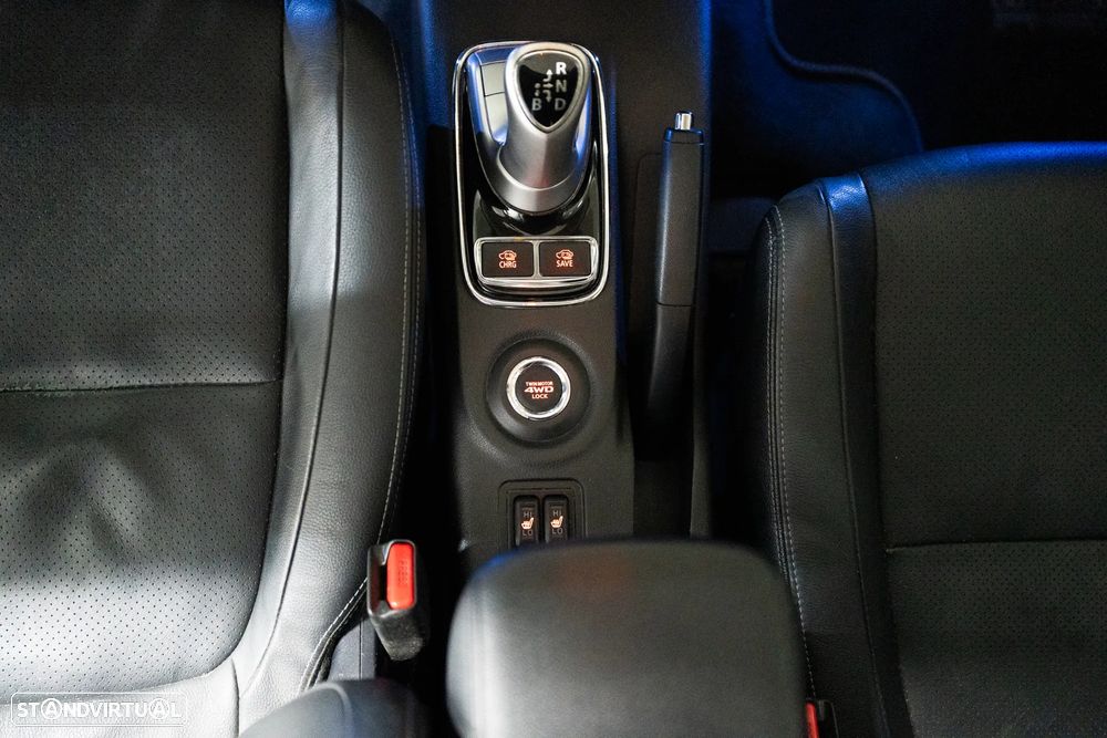 Mitsubishi Outlander 2.0 4WD - 34