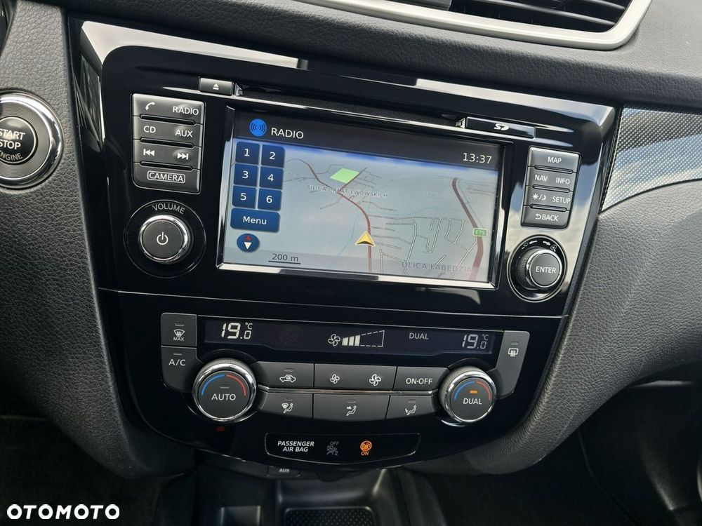 Nissan X-Trail 1.6 DIG-T Tekna 2WD 7os - 17