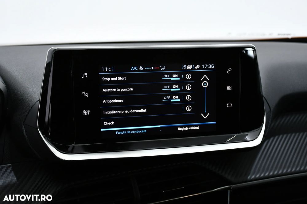 Peugeot 2008 1.2 L PureTech STT EAT8 Allure - 27