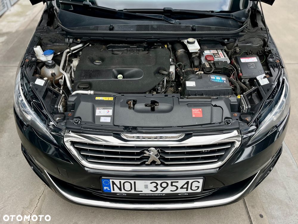 Peugeot 308 - 33