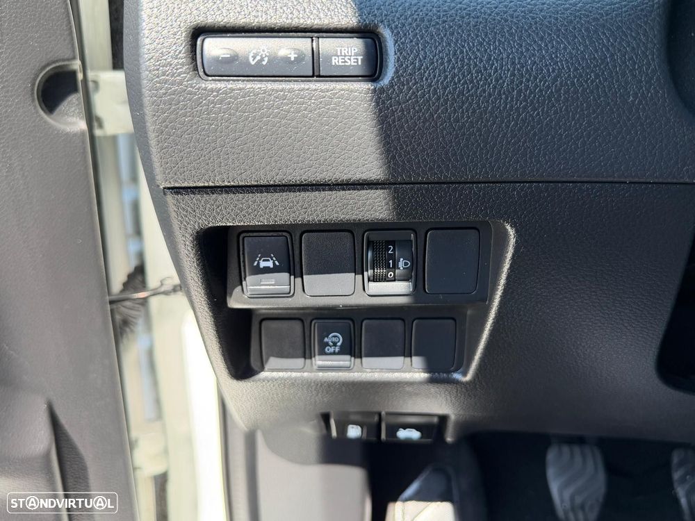 Nissan Qashqai 1.3 DIG-T N-Connecta J18 Led - 20