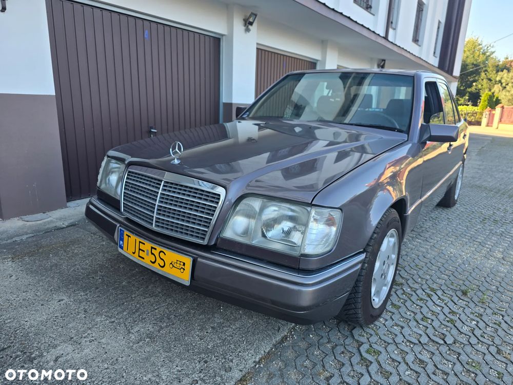 Mercedes-Benz Klasa E - 1