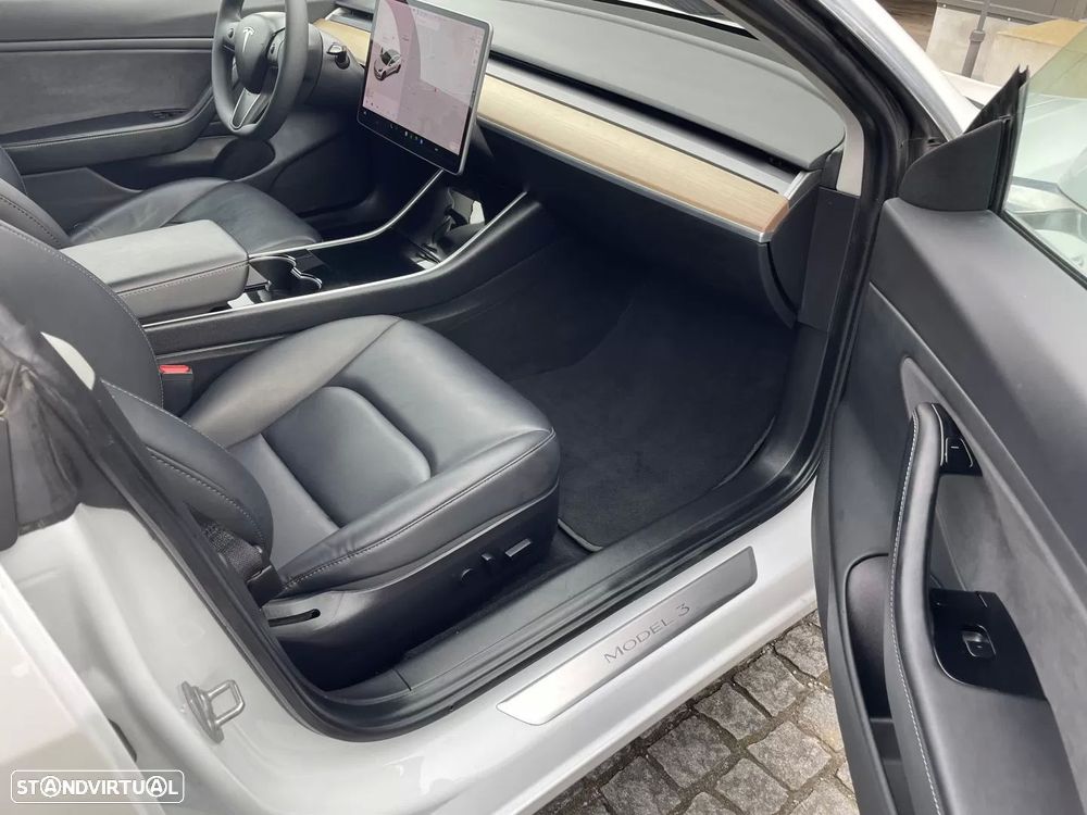 Tesla Model 3 AWD Dual Motor Performance - 36