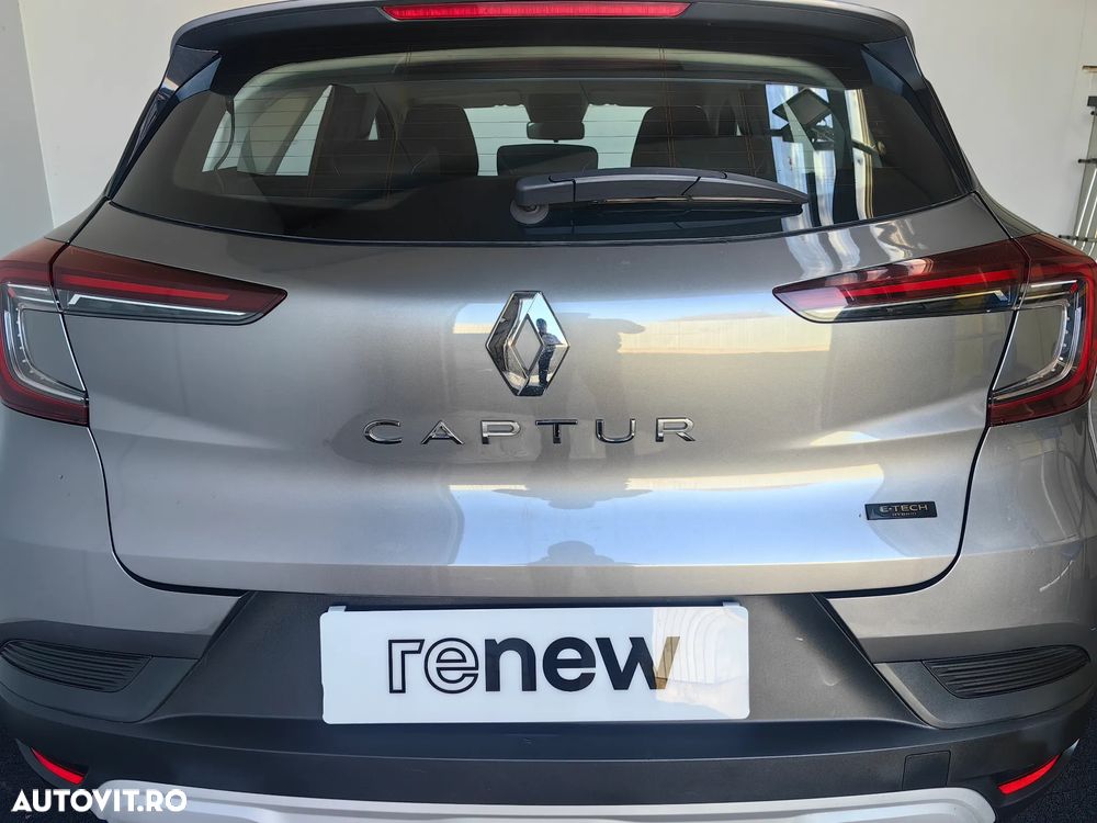Renault Captur - 23
