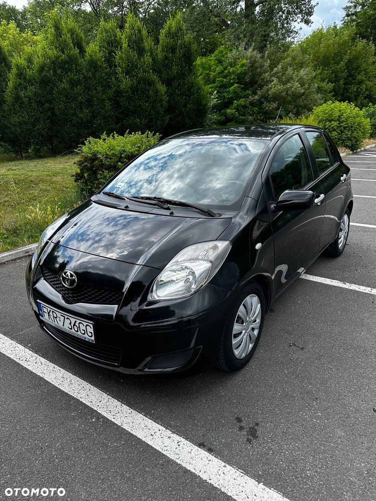 Toyota Yaris 1.33 Terra - 1