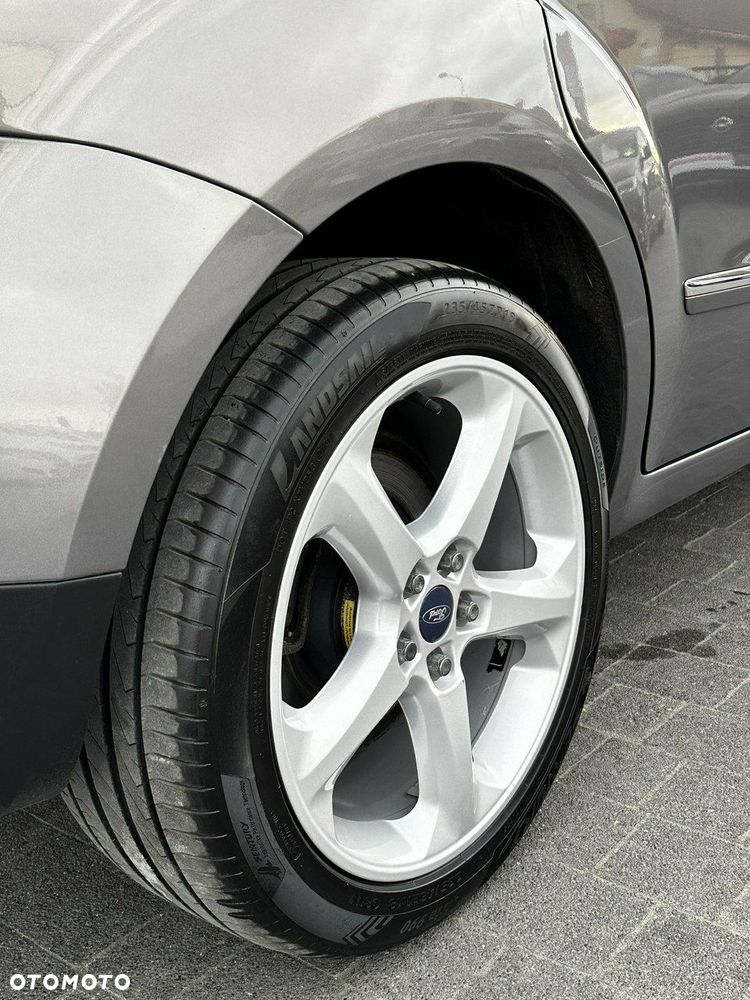 Ford Galaxy - 26