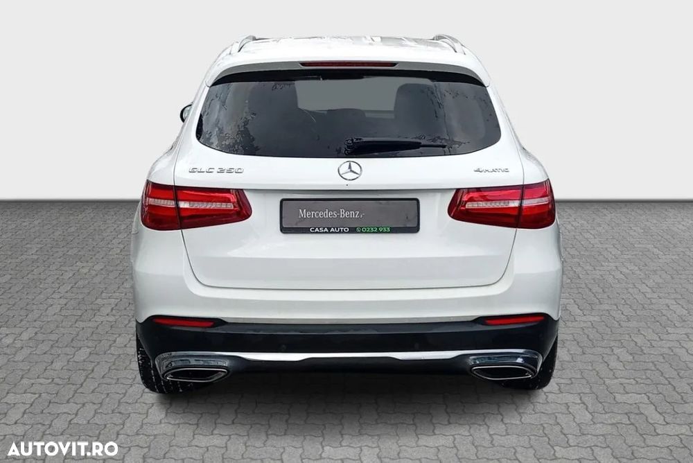 Mercedes-Benz GLC 250 4MATIC - 10