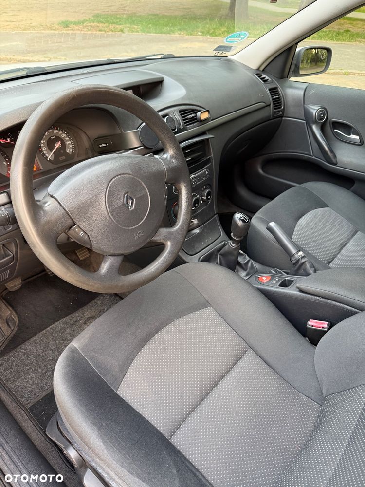 Renault Laguna 1.9 dCi Confort Authentique - 13