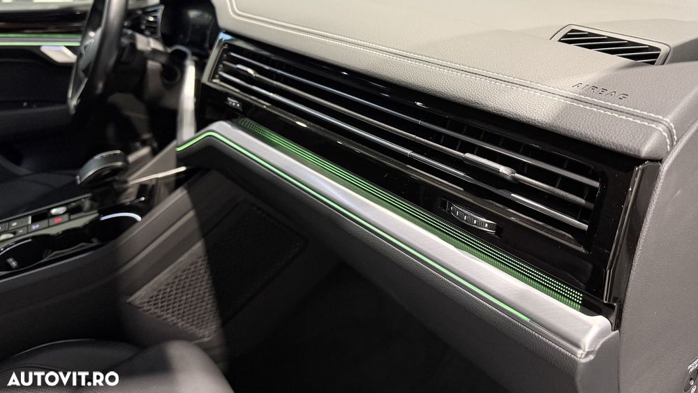 Volkswagen Touareg - 25