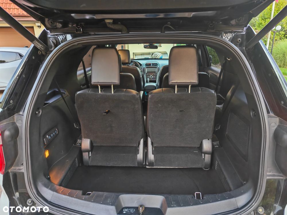 Ford Explorer - 21