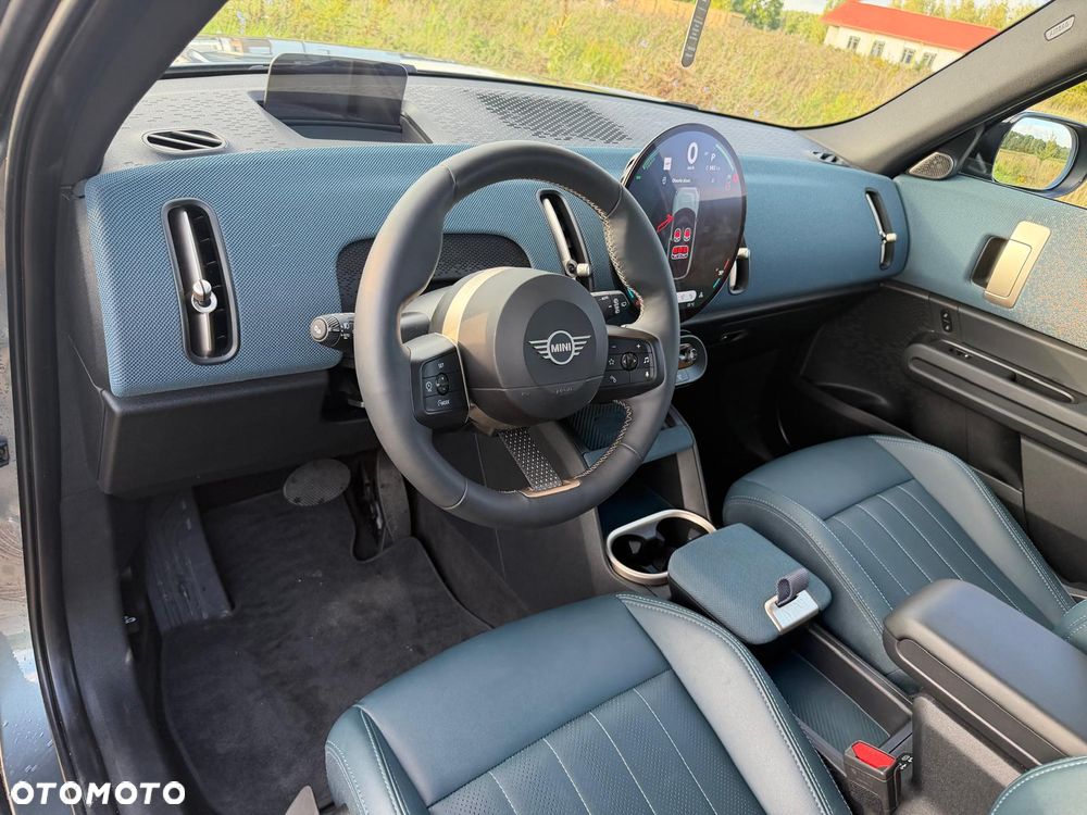 MINI Countryman S ALL4 John Cooper Works Trim - 23