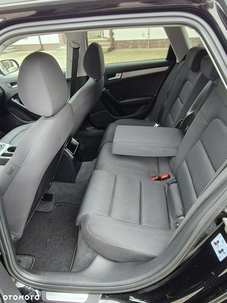 Audi A4 Avant 2.0 TDI Quattro S tronic - 27