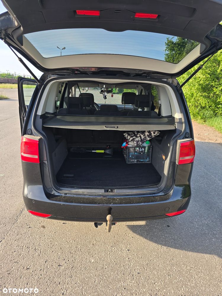Volkswagen Touran 2.0 TDI DPF BlueMotion Technology DSG Life - 14