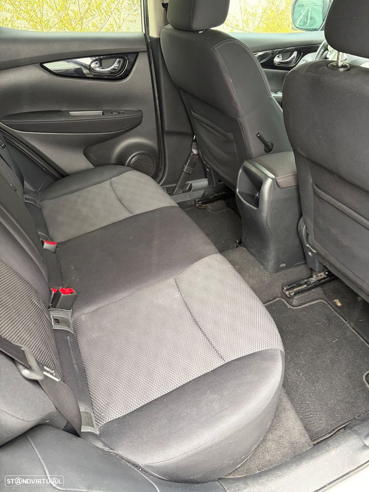 Nissan Qashqai 1.5 dCi 360 - 11