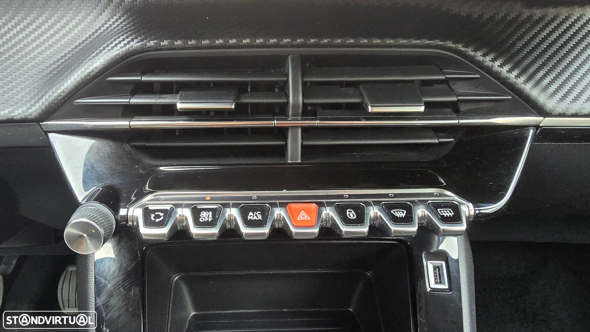 Peugeot 2008 - 36