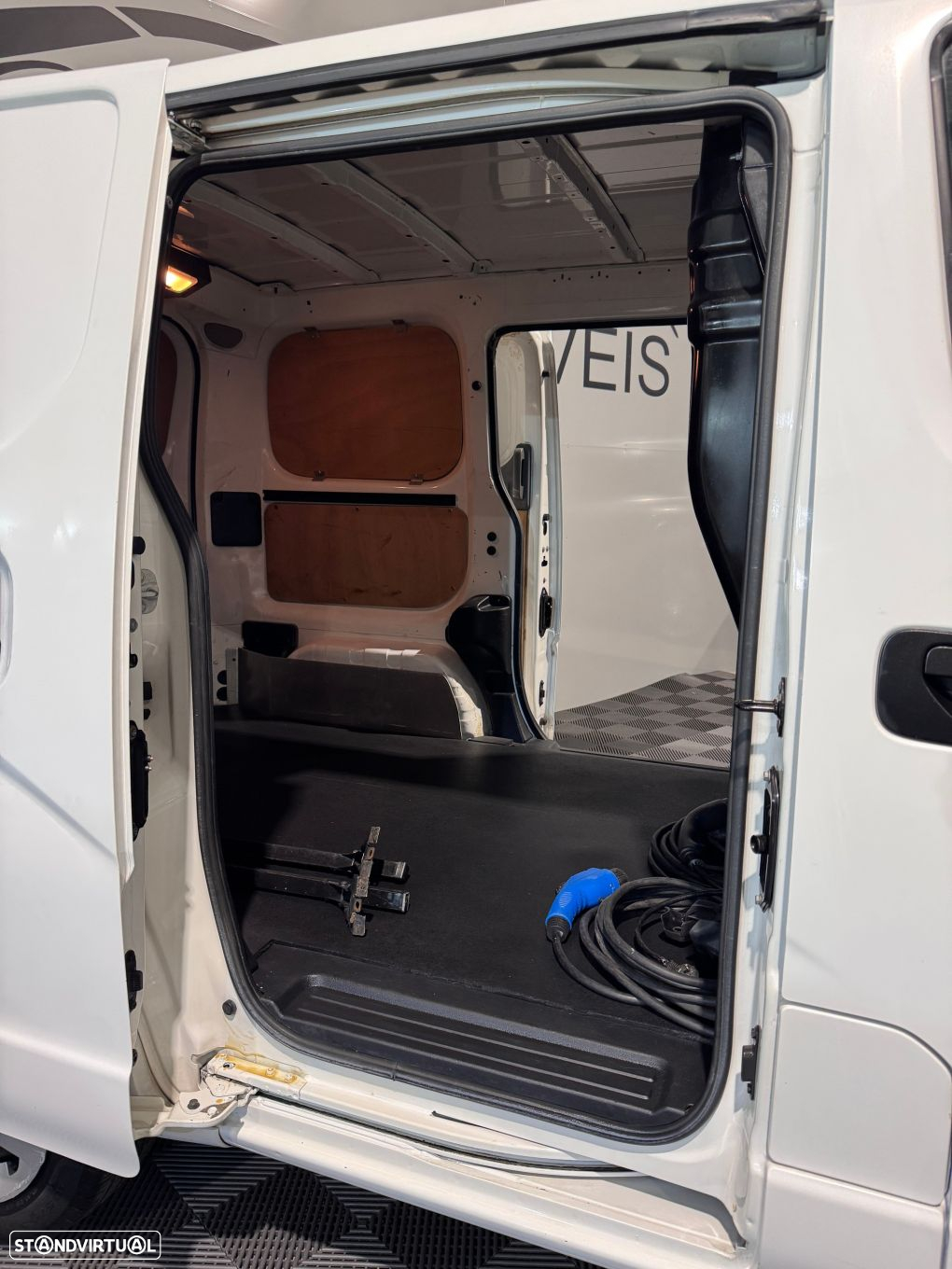 Nissan E-NV200 5p Premium Grelha - 52